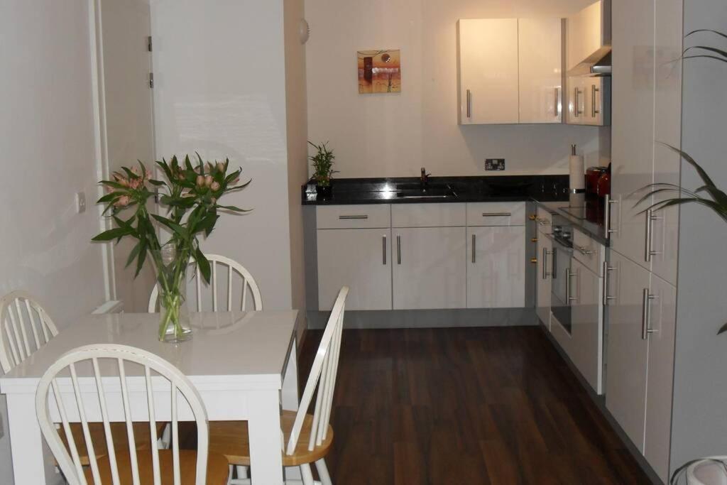 Stylish Wembley Stadium And Ovo Arena Apartment, London Eksteriør billede