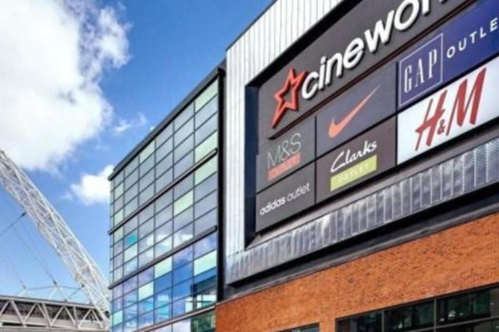 Stylish Wembley Stadium And Ovo Arena Apartment, London Eksteriør billede